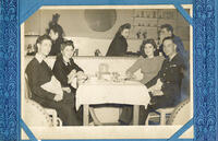 Table Photo 12 (container)