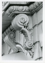 Bergonian cornice