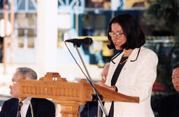 Dr. Frieda Granot presents speech