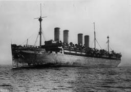 USS Agamemnon underway [graphic materials]